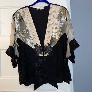 SZ Large women’s topper From Nordstrom NWOT.